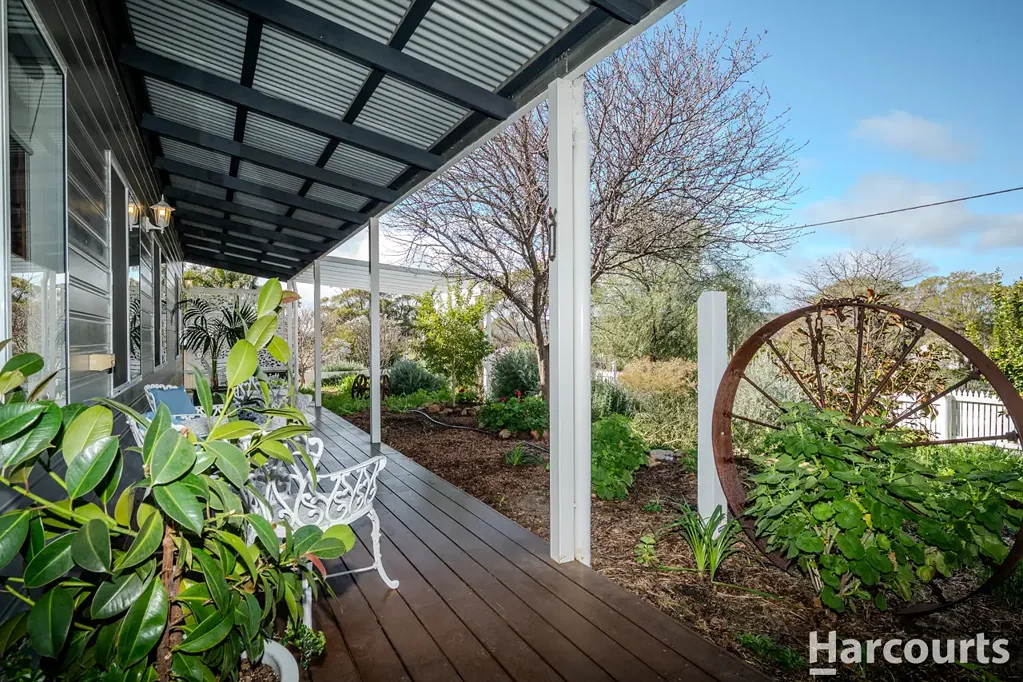 4 Scarpia Street, York, WA 6302