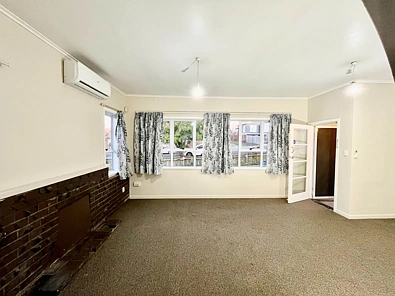 Refurbished 2 bedroom home in Papatoetoe
