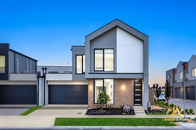 Clyde 3ਬੈੱਡਰੂਮ Stylish Family Living with Modern Comfort & Convenience!