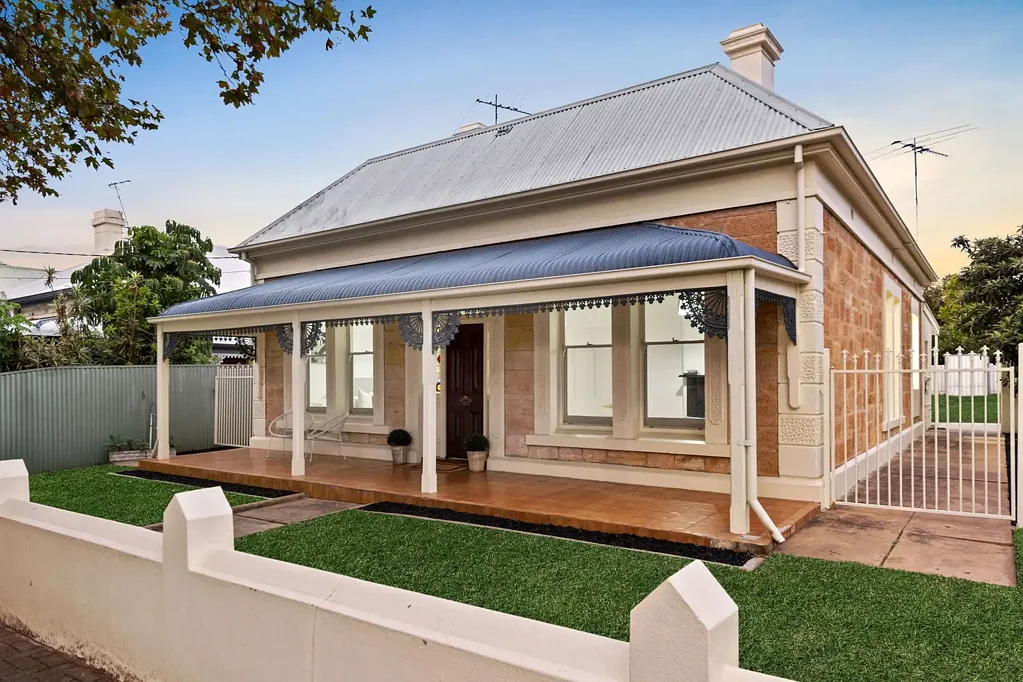 Norwood 4房  Past Meets Present in this C1900 Sandstone Villa.
