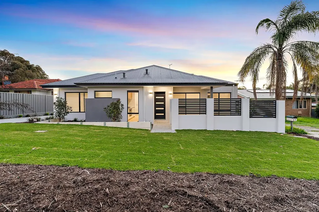 Coolbellup 3房  UNDER OFFER BY FIN GREENWOOD