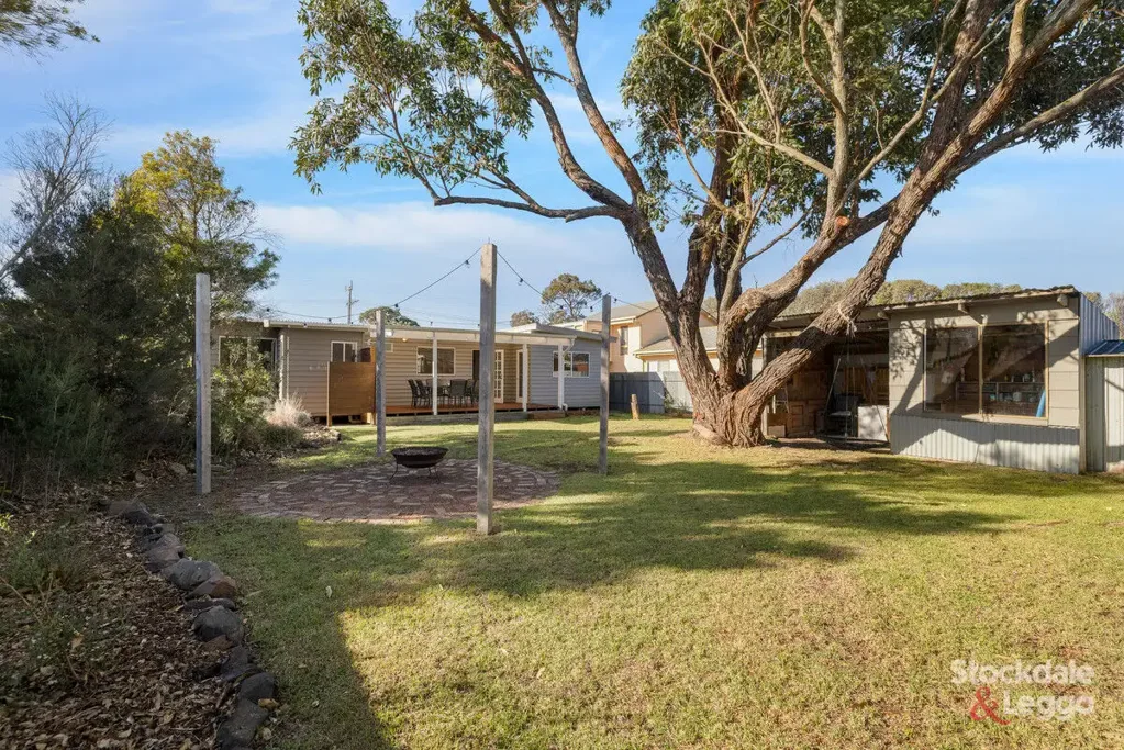 26 Irving Road, Cowes, VIC 3922