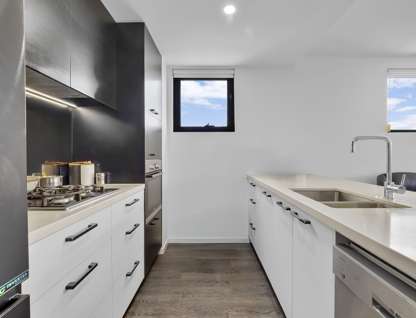901/24-28 Wolseley Street, Woolloongabba, QLD 4102, 2 Bedrooms, 2 Bathrooms, Apartment