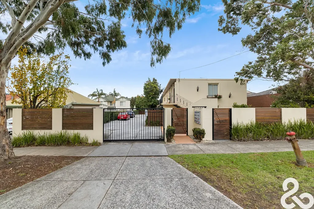 8/100 Collins Street, Thornbury, VIC 3071