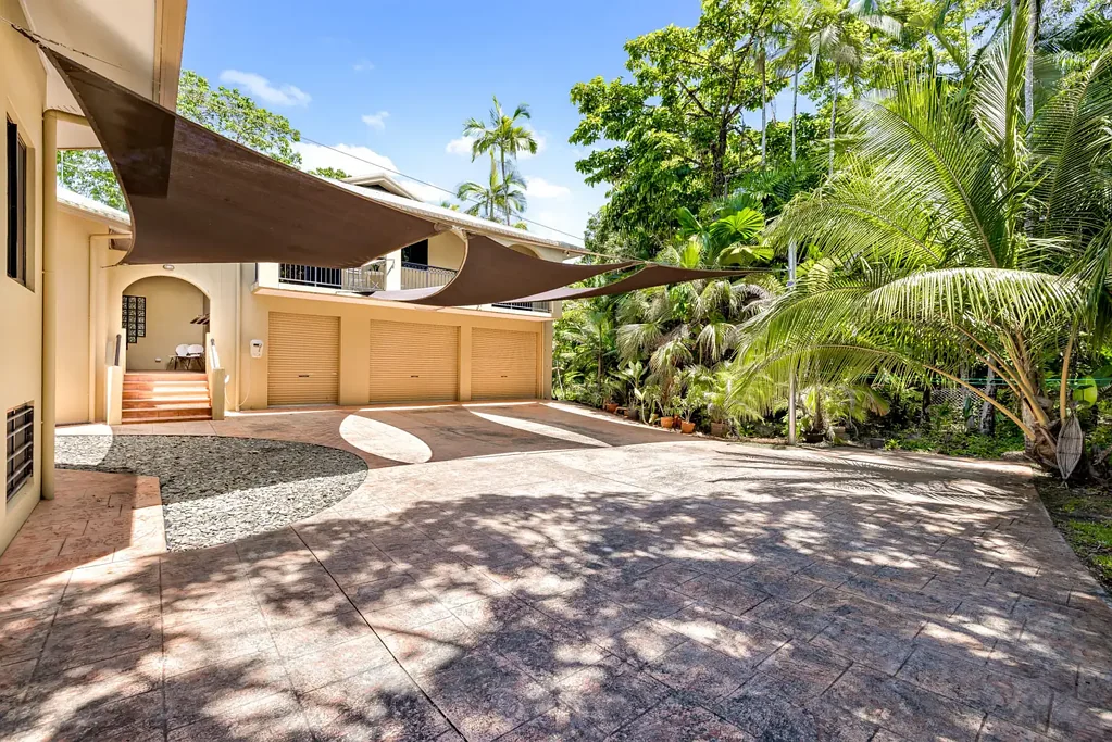 White Rock 6 Slaapkamer PRESTIGE LIKE YOU'VE NEVER SEEN