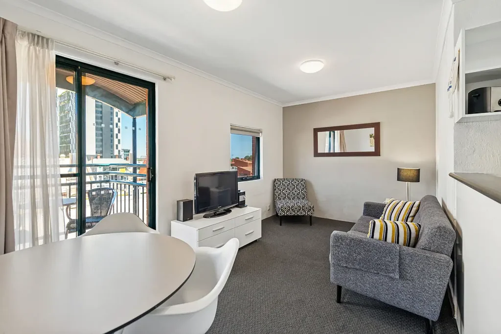 Adelaide 2 Bedroom Breakfree on Hindley