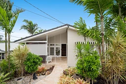 146 Raeburn Street, Manly West
