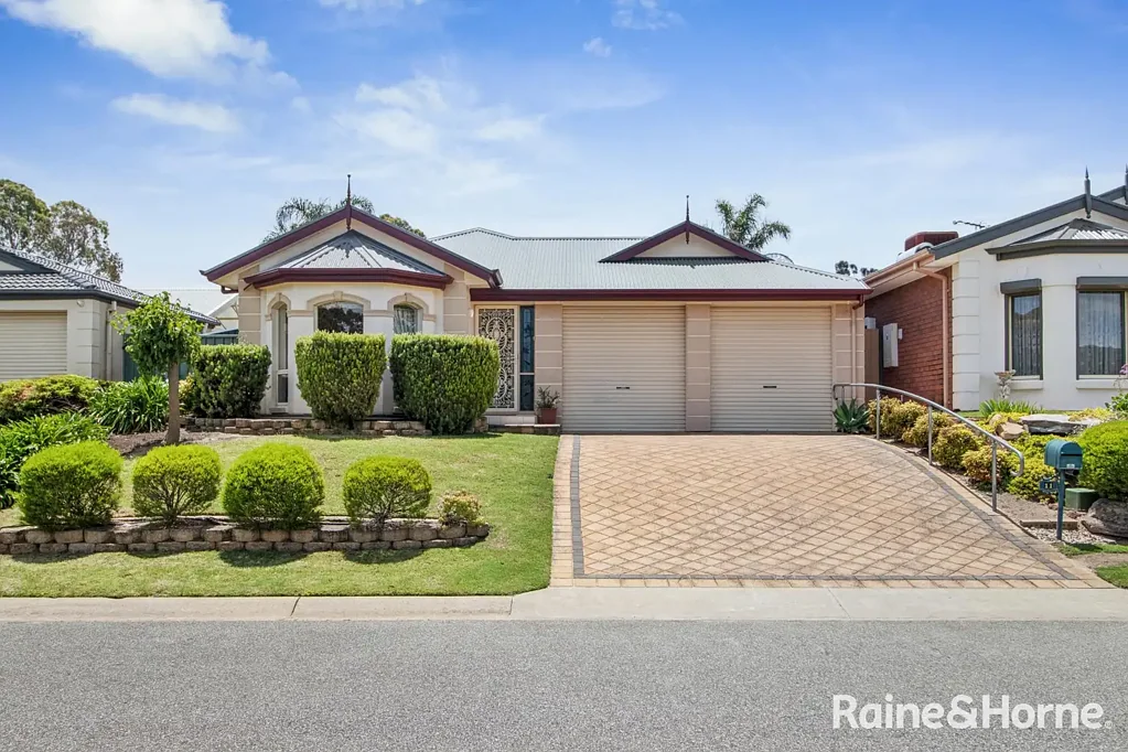 11 Cher Court, Aberfoyle Park, SA 5159