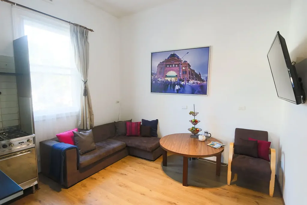 BEACHSIDE FURNISHED THREE BEDROOM APARTMENT ALL BILLS INCLUDED