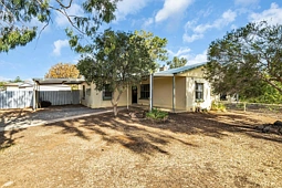 73 Sampson Road, Elizabeth Grove