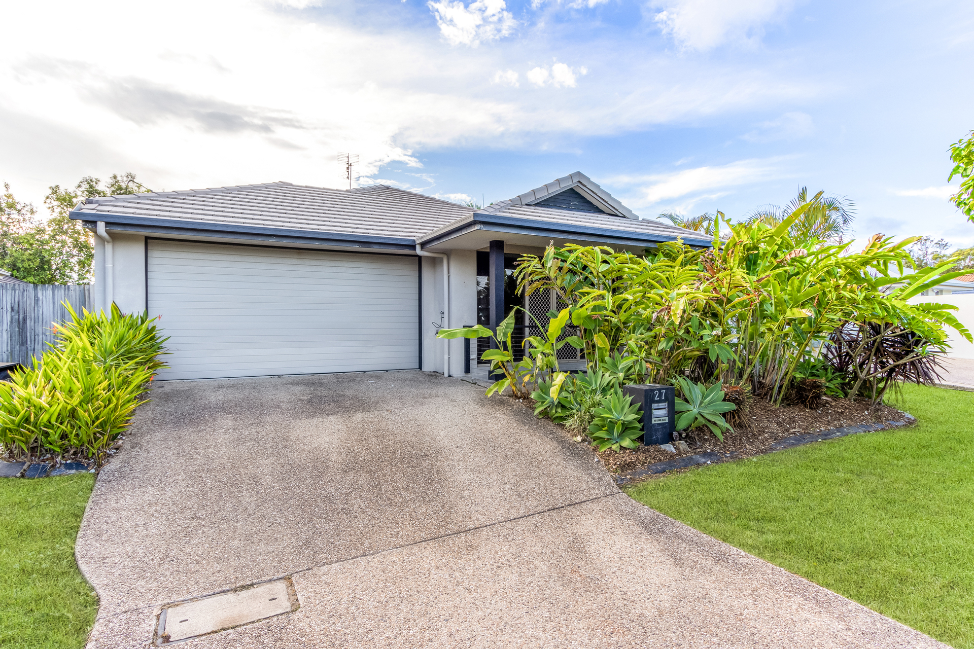 27 CHESTWOOD CR, SIPPY DOWNS QLD 4556, 0部屋, 0バスルーム, House