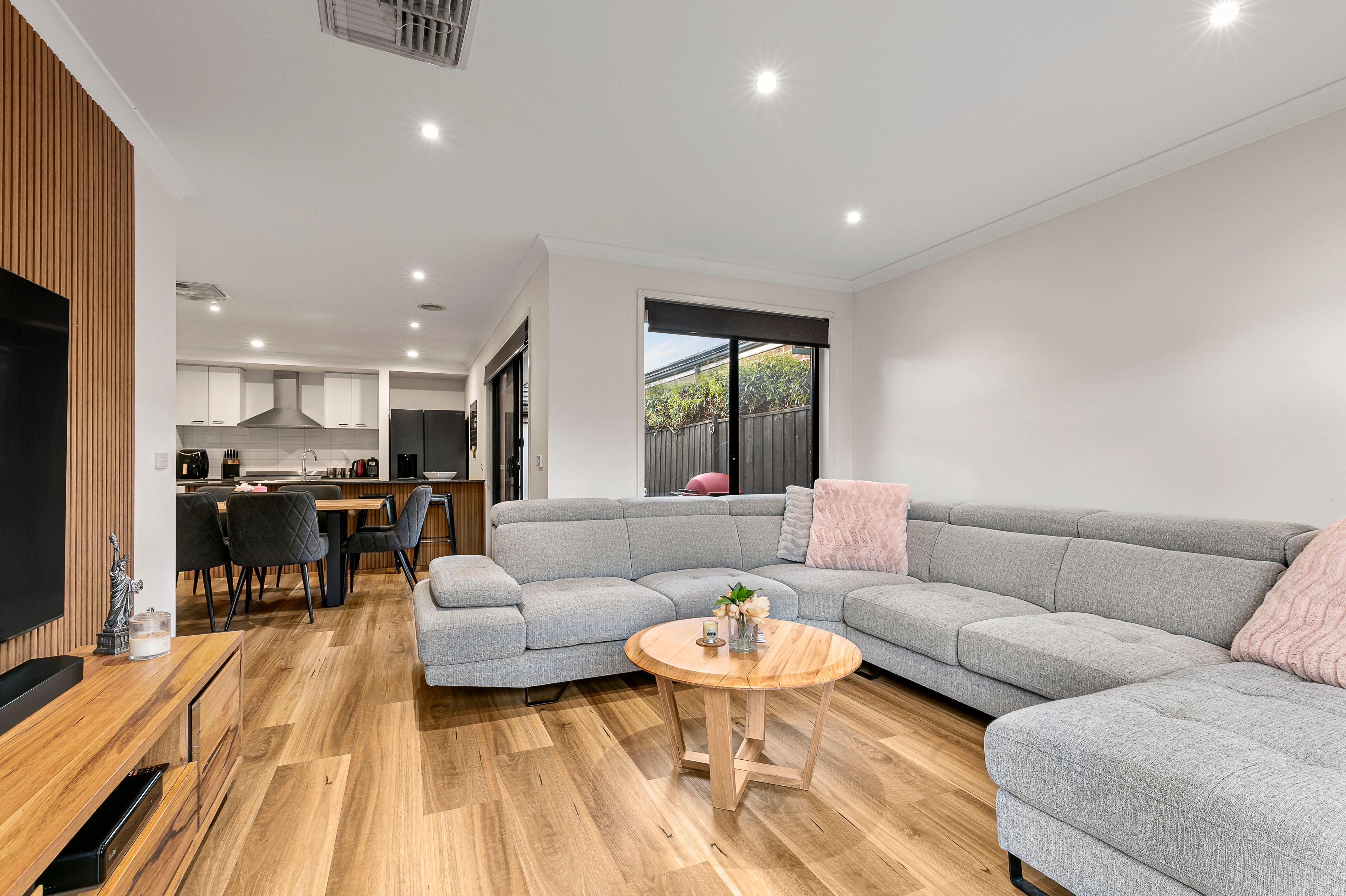 10 CARRIBIE RD, DOREEN VIC 3754, 0房, 0浴, House