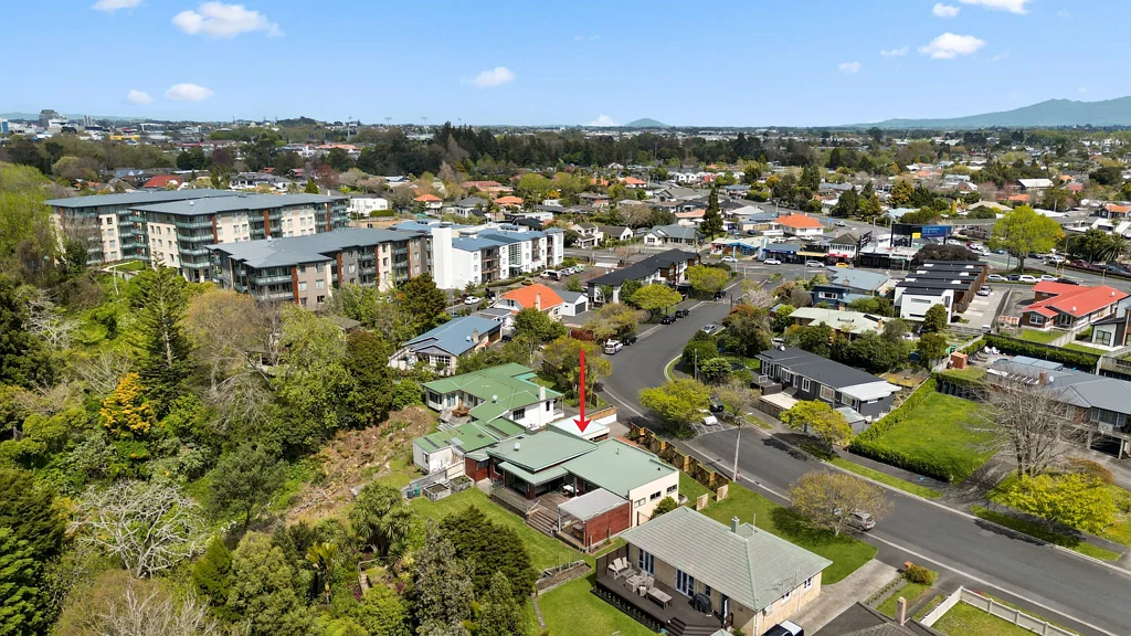 10 Macdiarmid Road, Beerescourt, Hamilton, Waikato