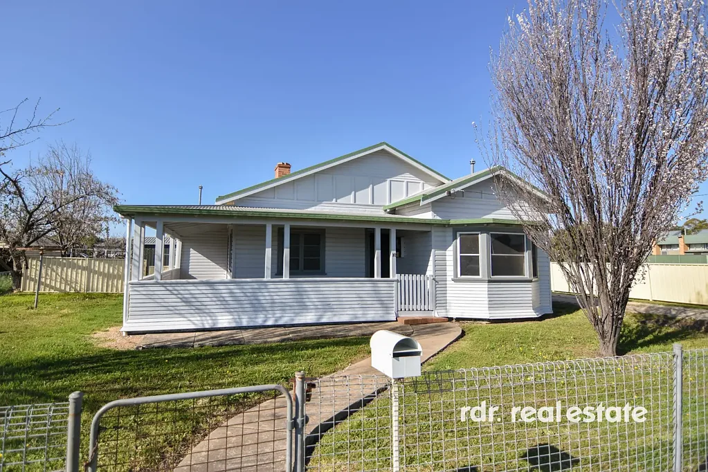 10 Wood Street, Inverell, NSW 2360