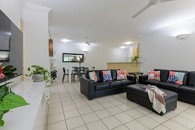 Port Douglas 3Moenga TOP FLOOR 3 BEDROOM APARTMENT  |  BRAND NEW RESORT POOL