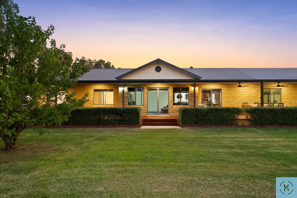 102 Honniball Drive, Tocumwal, NSW 2714