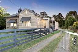 24 Carney Street, Mount Egerton