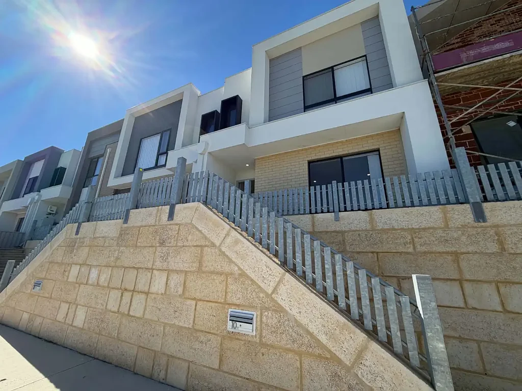 STYLISH COASTAL LIVING IN THE HEART OF ALKIMOS