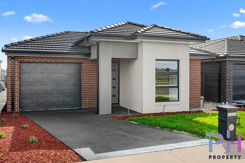 MAKE HUNTLY HOME