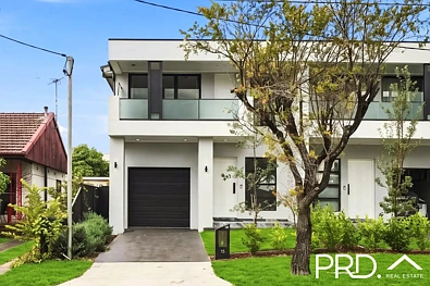 15 Brighton Avenue, Panania, NSW 2213, 4 slaapkamers, 3 badkamers, Apartment