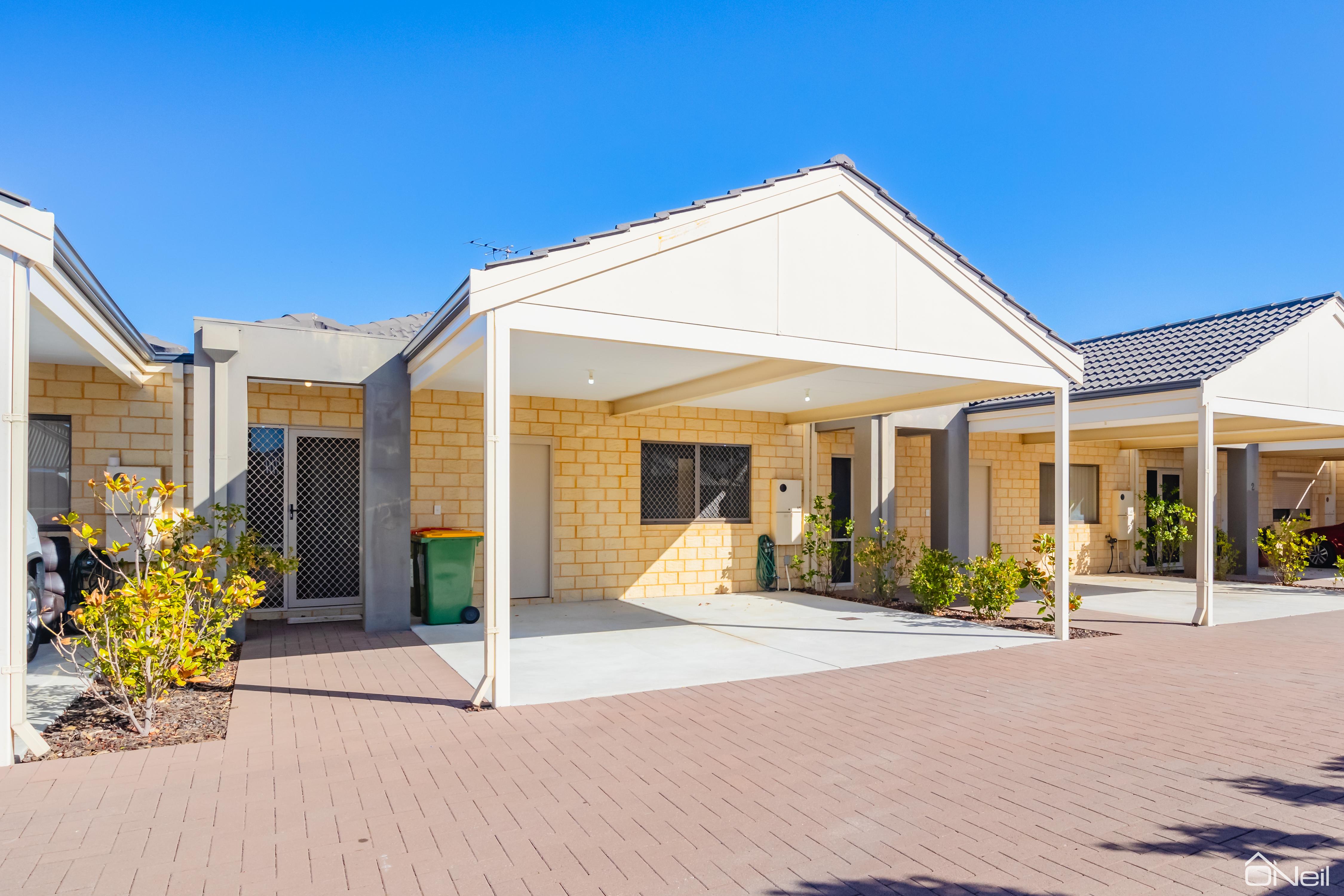 UNIT 4 37 LITTLE JOHN RD, ARMADALE WA 6112, 0房, 0浴, House