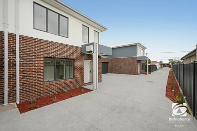 36 FOX STREET, St Albans, VIC 3021, 4 રૂમ, 3 બાથરૂમ, Townhouse