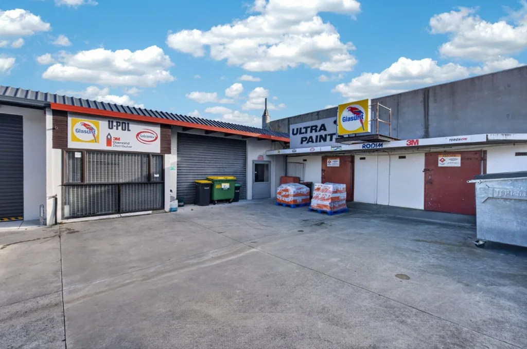 Sydenham Sydenham Industrial Warehouse – Occupy or Invest!