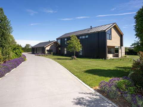 Prebbleton 6房  Living in Harmony: Near-New on 5,595 sqm