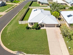 10 Blue Gums Drive, Emerald