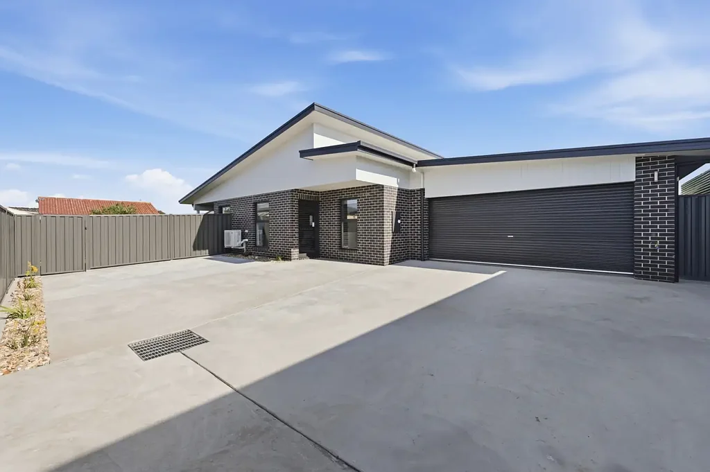 Devonport 3房  Brand new in convenient central location