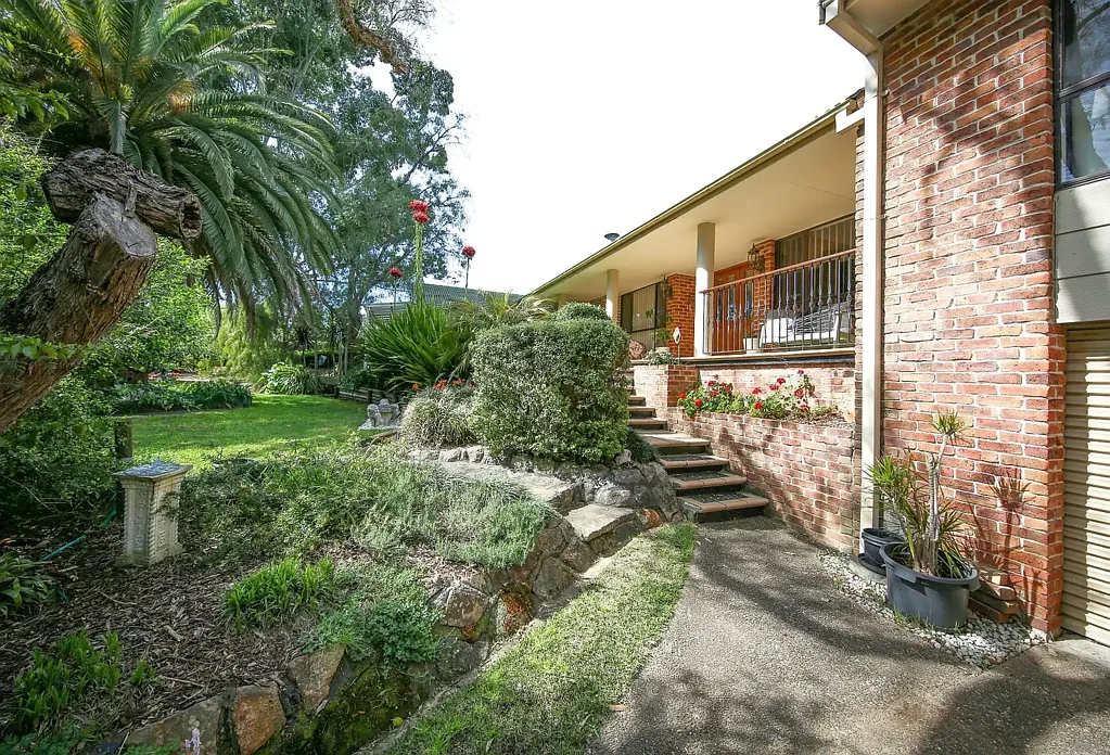 11 Coldenham Rd, Picton, NSW 2571