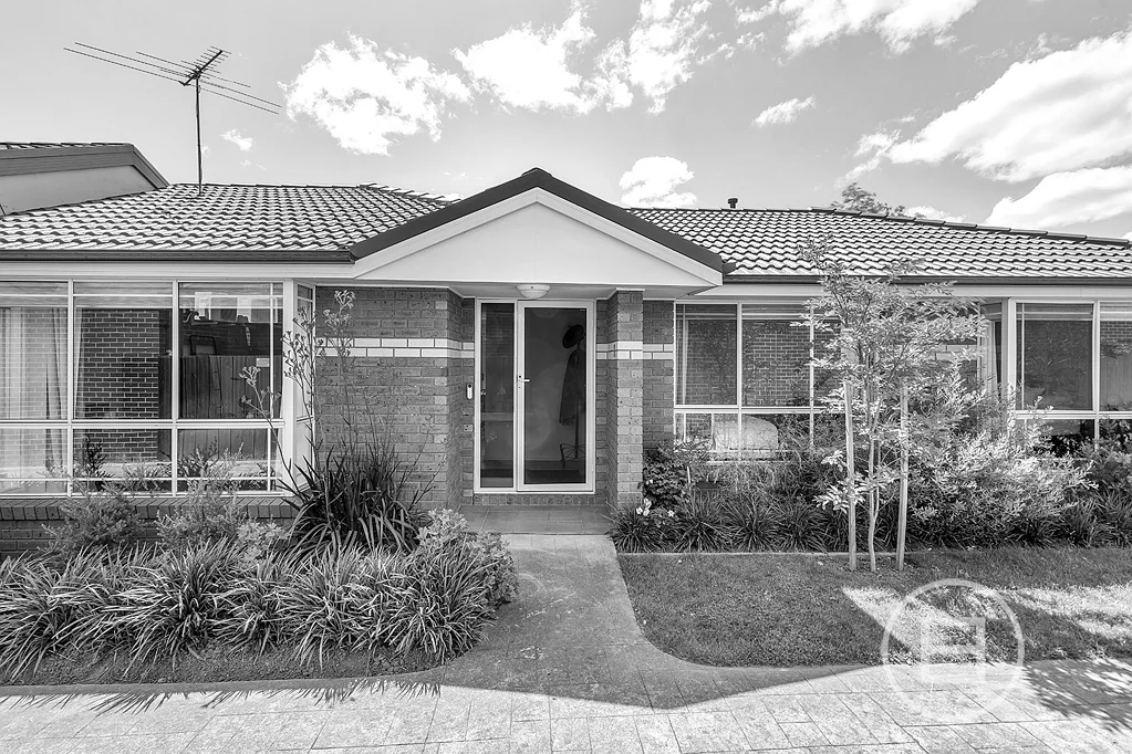 2/30 Bulla Road, Strathmore, VIC 3041