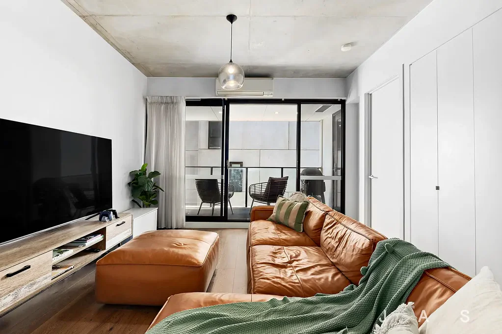 Footscray 2Phòng ngủ Expressions Of Interest Closing Saturday 15th August at 3:00pm