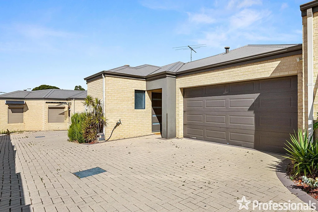 20B Newhaven Way, Nollamara, WA 6061