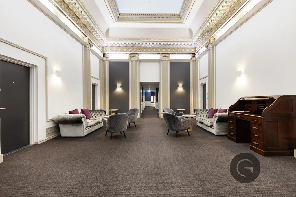 Melbourne 1 Bedroom Dual Level Apartment At “The Bank”