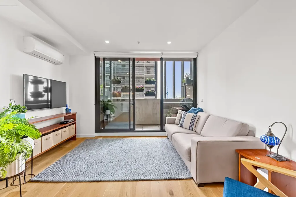 212/35 Plenty Road, Preston, VIC 3072