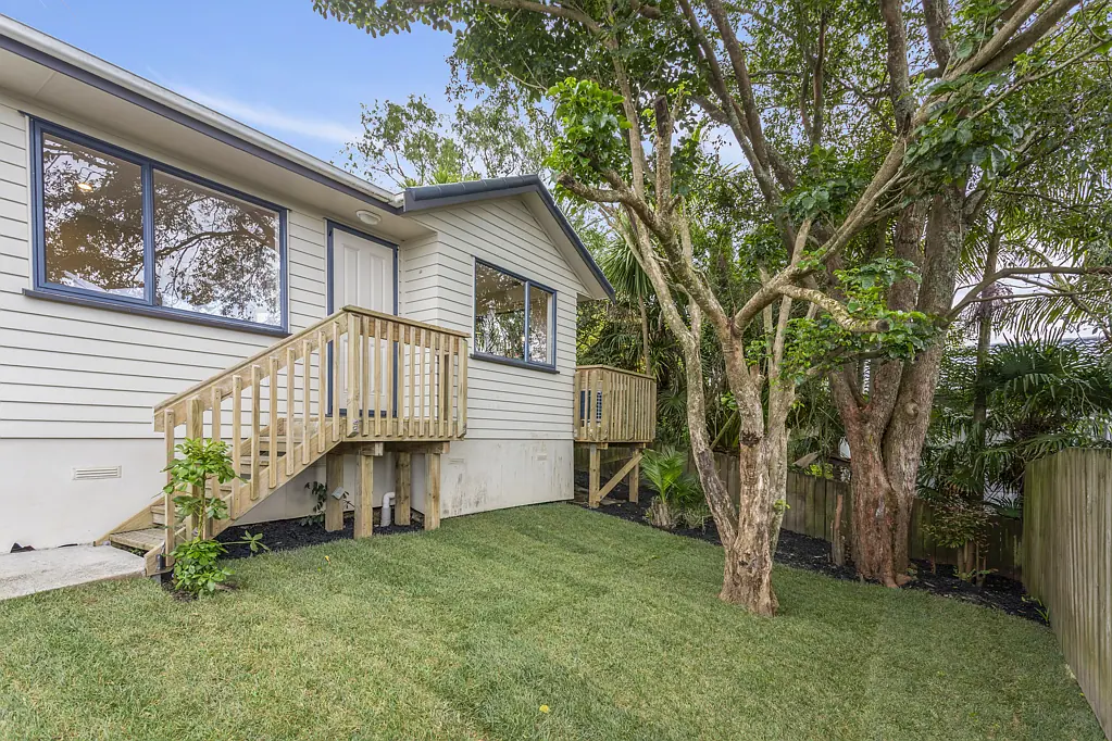 6A Aldern Road, Massey, Waitakere City, Auckland