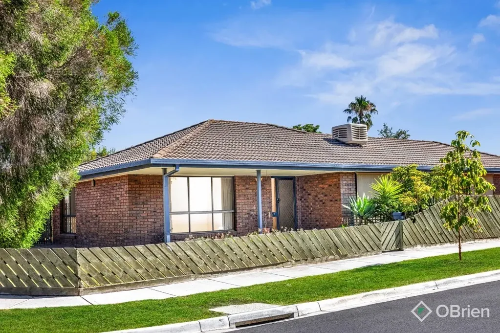 2 Kardinia Drive, Albanvale, VIC 3021