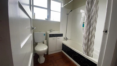 3 Bedroom Home - Quiet West Side Location