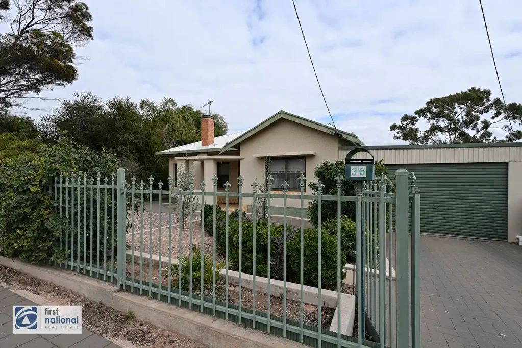 Port Augusta 4房  Solid Double Brick Home with Space, Comfort and Investment Appeal