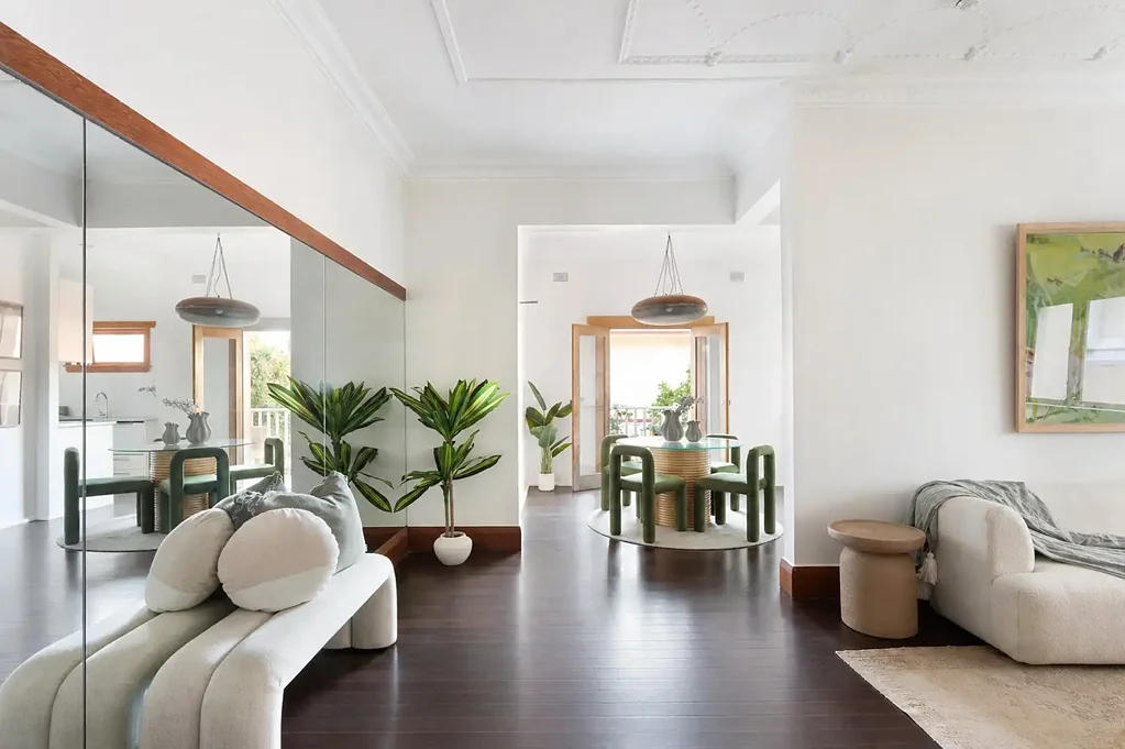 Charming Art Deco home / heart of Bondi Beach