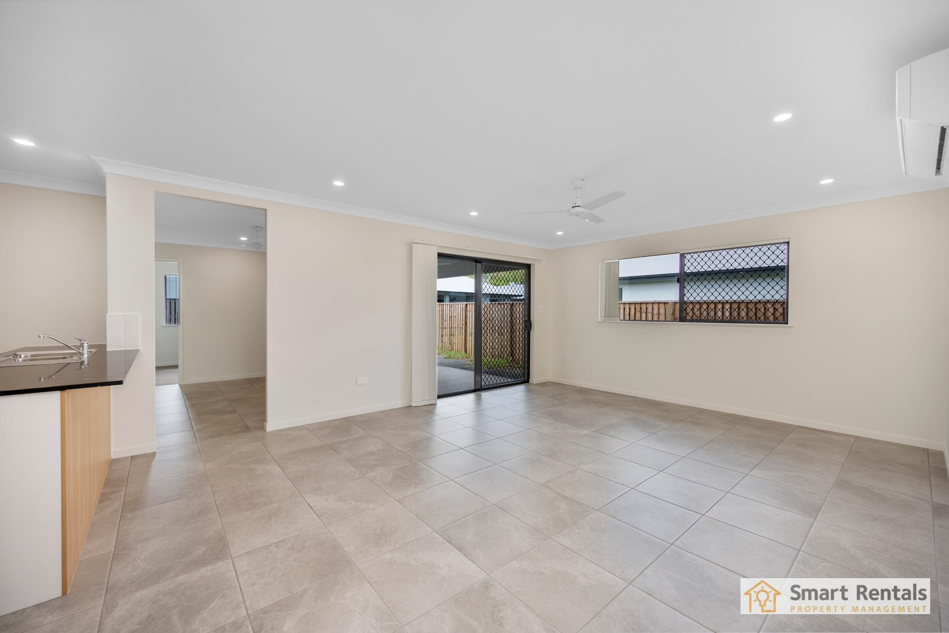 3 SIENNA CCT, MOUNT LOUISA QLD 4814, 0 habitaciones, 0 baños, House