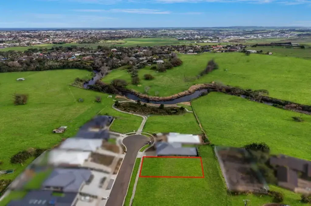 Warrnambool Elevated Court Living - North Warrnambool