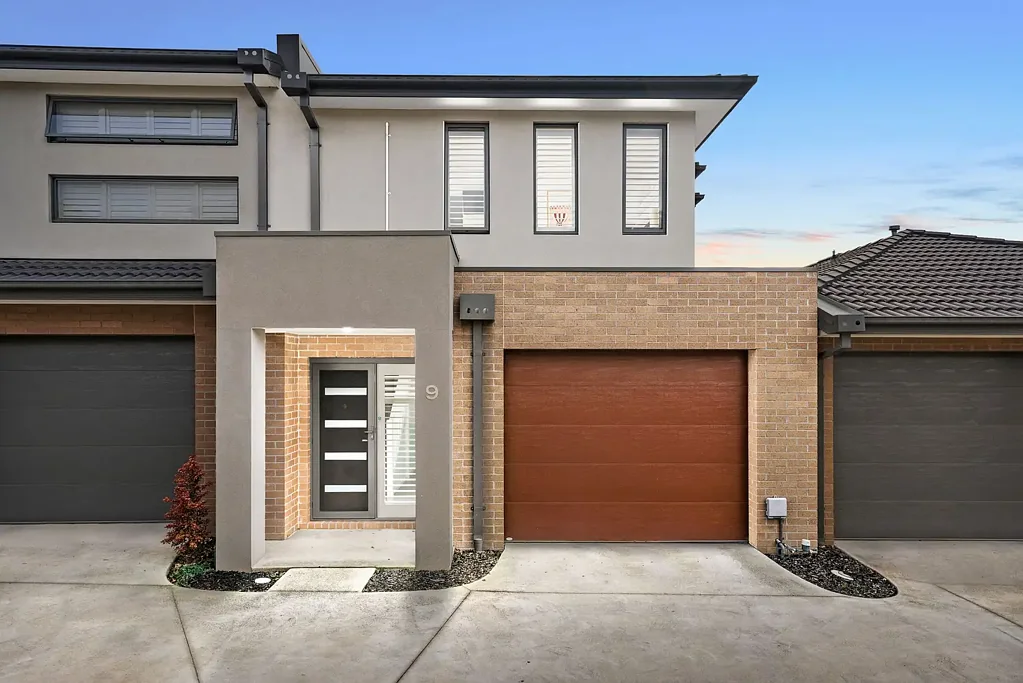 9 Scarlett Close, Kilsyth, VIC 3137