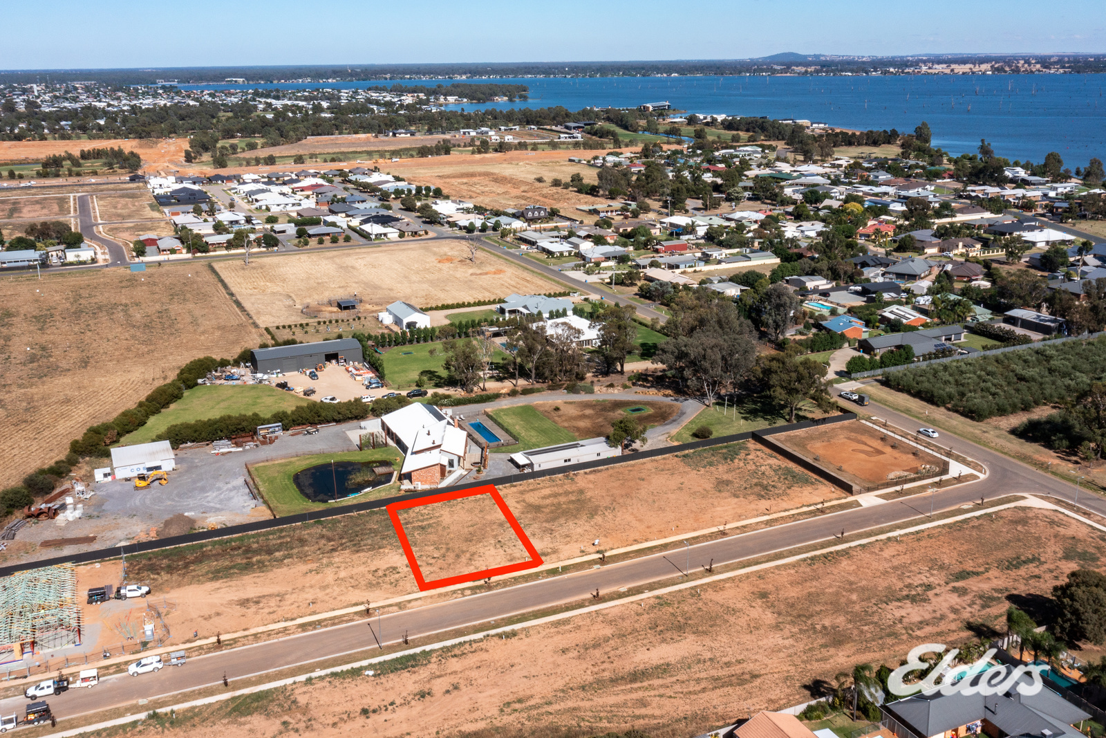 10 STRINGYBARK ST, YARRAWONGA VIC 3730, 0 chambres, 0 salles de bain, Section