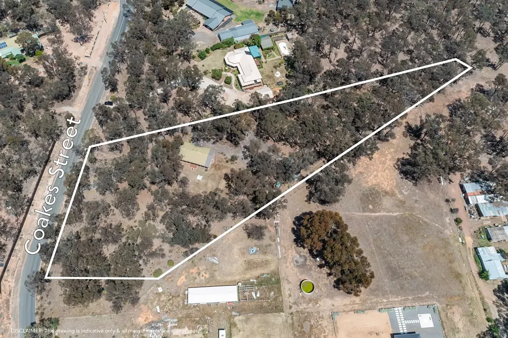 21 Coakes Street, Sailors Gully, VIC 3556