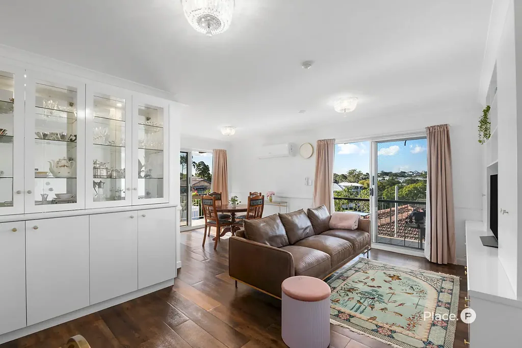 Coorparoo 2غرفة نوم Elevated Style, Leafy Privacy and Walkable Lifestyle