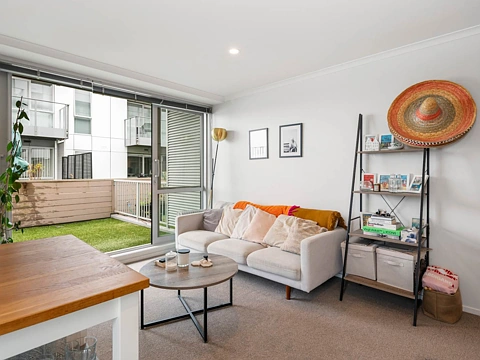 2N/21 Virginia Avenue East, Eden Terrace, Auckland City, Auckland