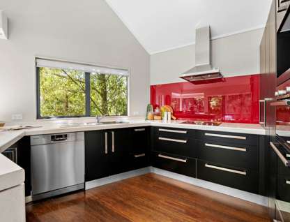 2/14 Matipo Road, Mairangi Bay, North Shore City, Auckland, 4部屋, 2バスルーム, House