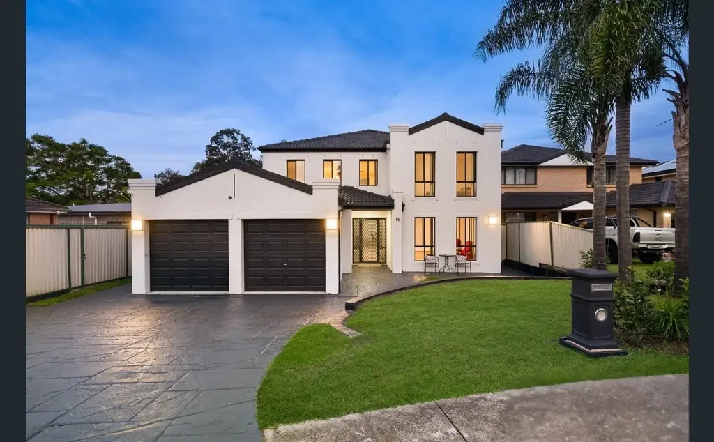 SPACE, STYLE & FAMILY COMFORT